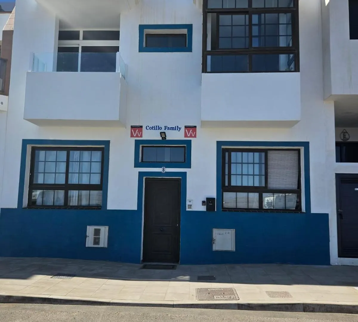 Apartamentos Cotillo Family 0*,
